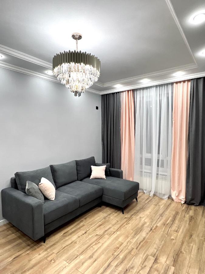 Атлант Жк Apartment Almaty Exterior photo